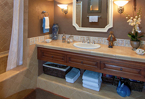 Calle Agua 2 - Master Bedroom Suite Bathroom