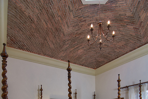 Calle Agua 2 - Guest Room Suite Boveda Ceiling