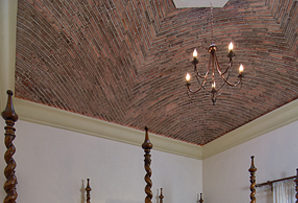 Calle Agua 2 - Guest Room Suite Boveda Ceiling